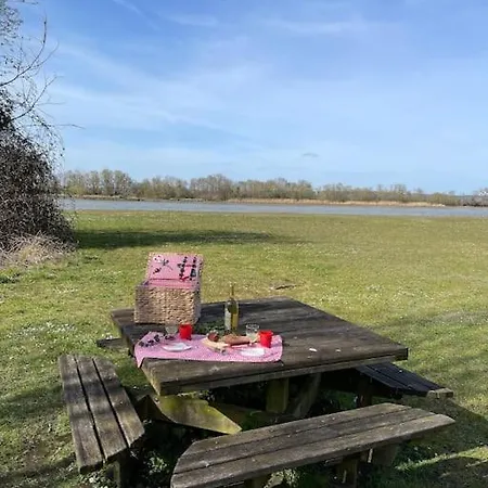 Maison Etadame Aizier